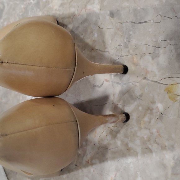 Cole Haan tan leather dress heels pumps size 8.5B - Picture 4 of 15